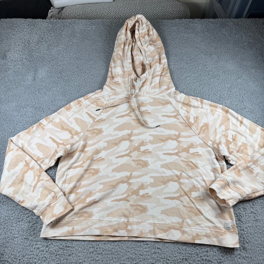 Vuori Halo Essential Hoodie Womens Medium Camo Beige Stretch Cropped Sweatshirt